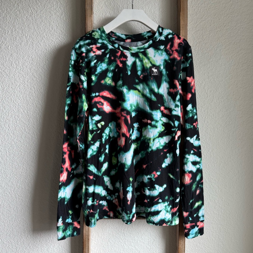 Abercrombie Kids Tye Dye Long Sleeved T-Shirt boys sz: 15/16